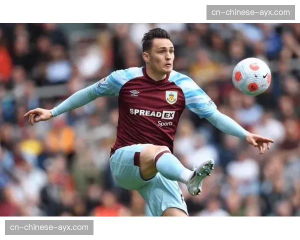 从领先到被逆转：复盘伯恩利主场2-3不敌维拉一役的三个转折